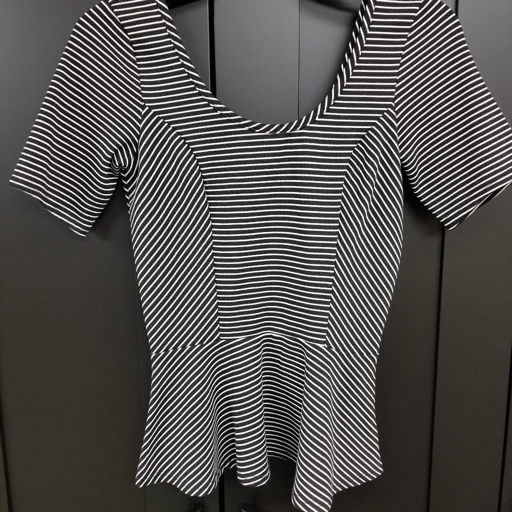 Black and white peplum top